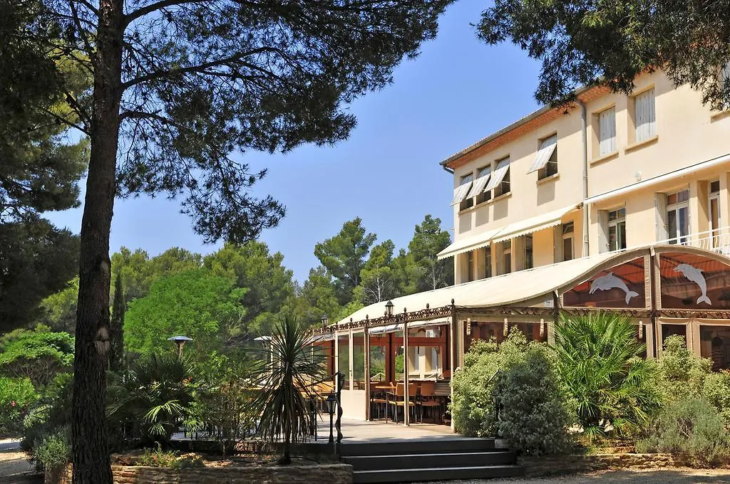 Hôtel Camping Les Dauphins à Saint-Cyr-sur-Mer