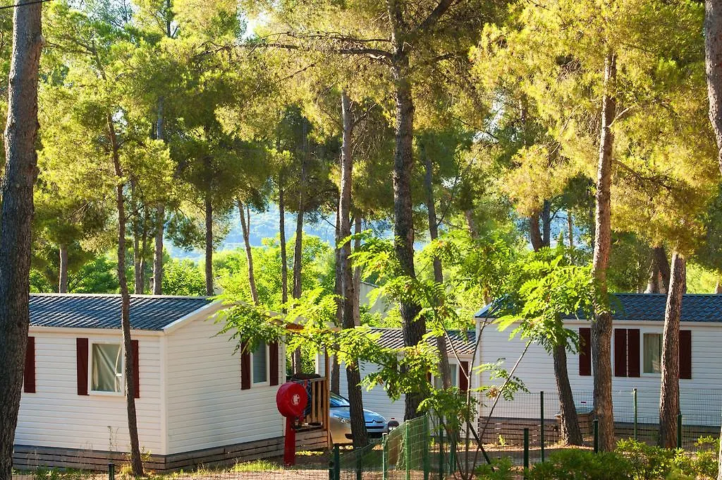 Camping Les Dauphins Hotel Saint-Cyr-sur-Mer France