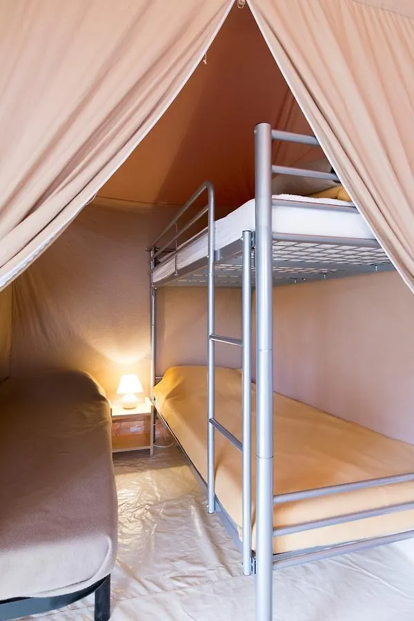 Campsite Camping Les Dauphins Hotel Saint-Cyr-sur-Mer